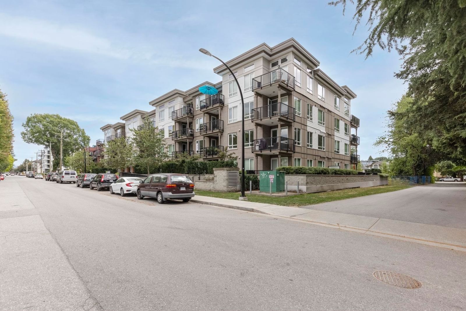 Listing Image 17