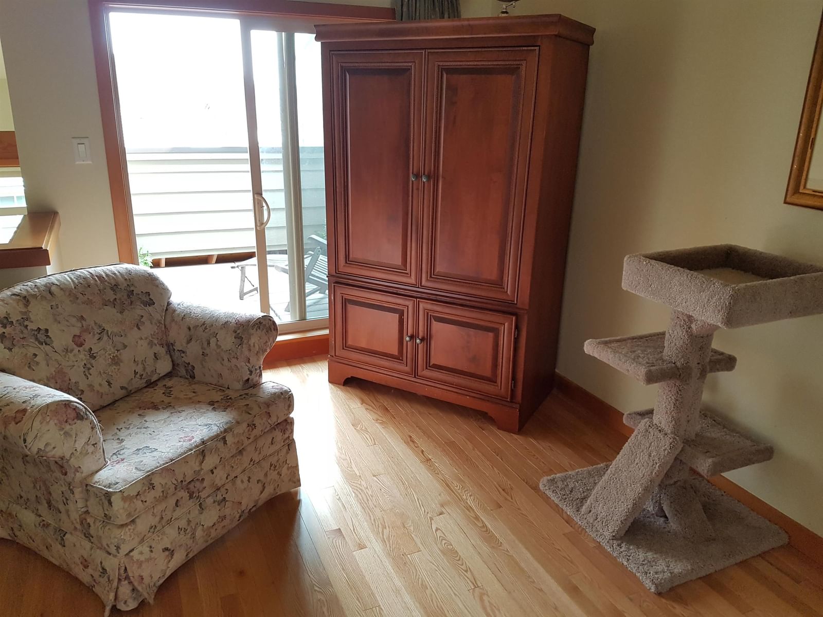 Listing Image 17