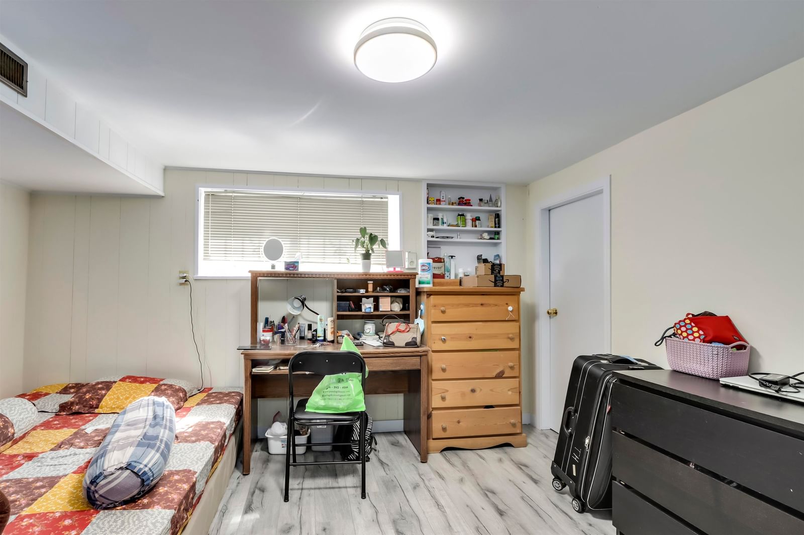 Listing Image 17