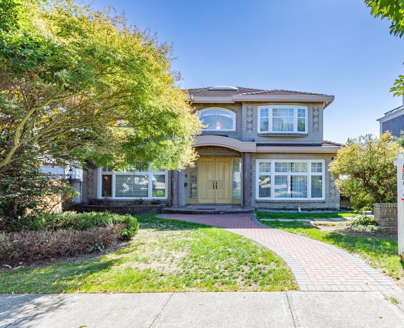 Listing Image 1