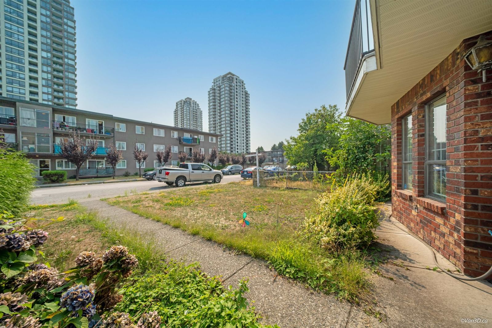 Listing Image 12