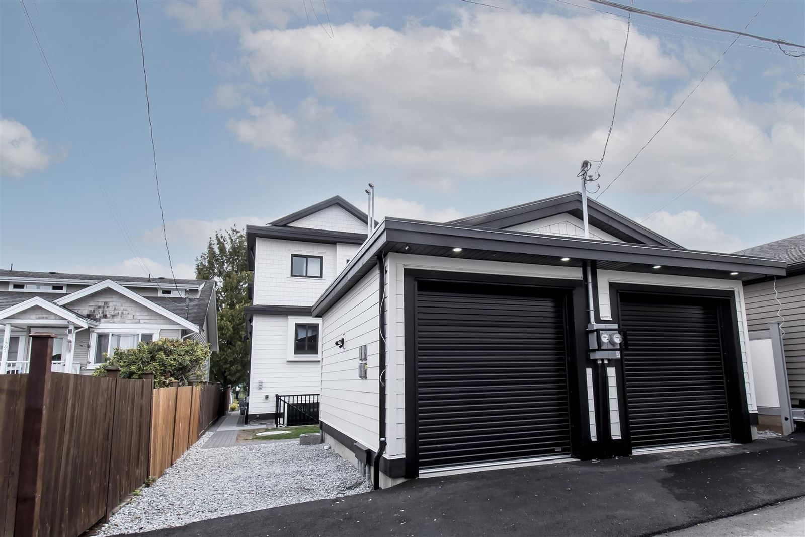 Listing Image 20