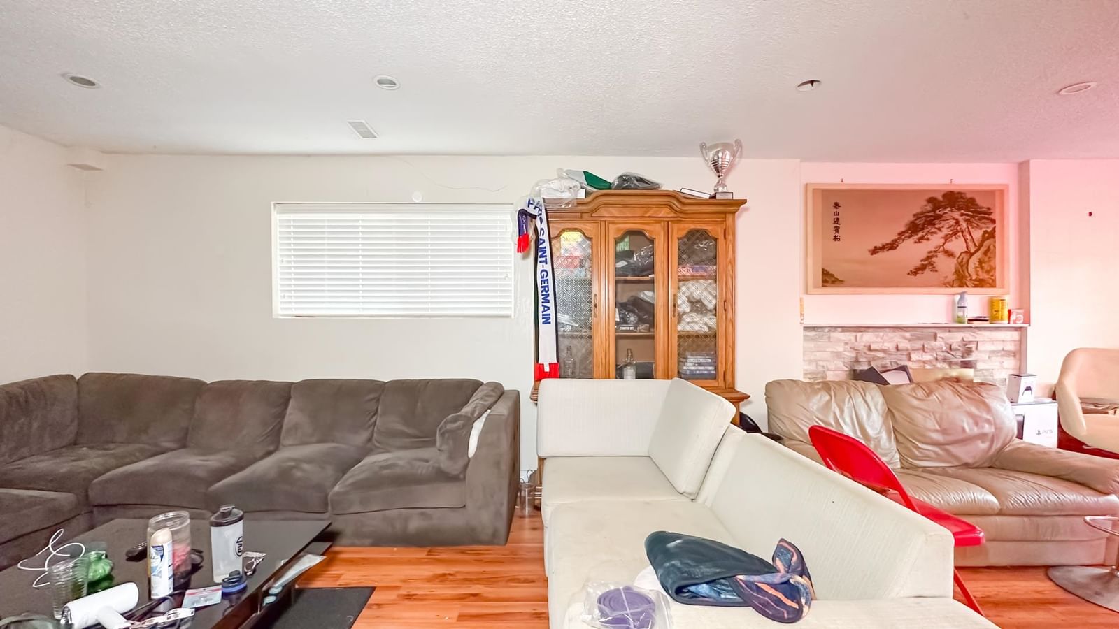 Listing Image 23