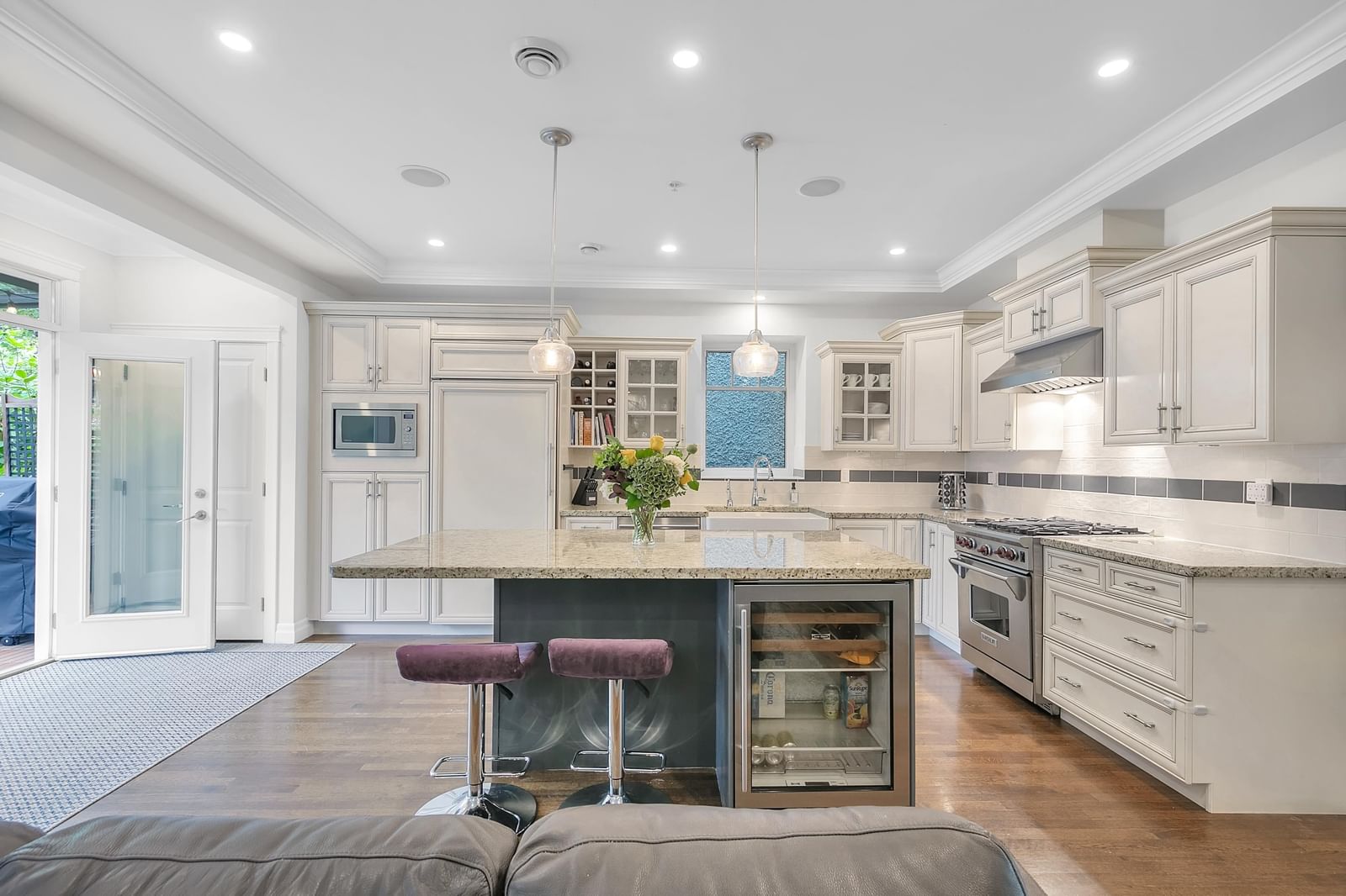 Listing Image 15