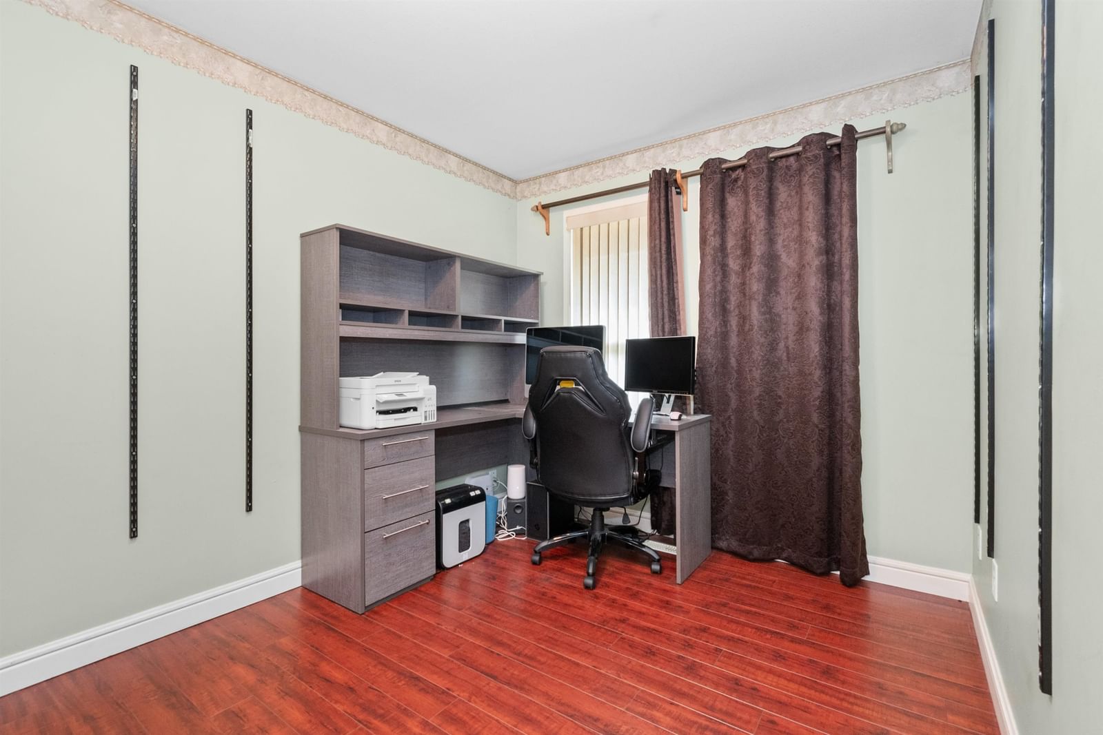 Listing Image 21