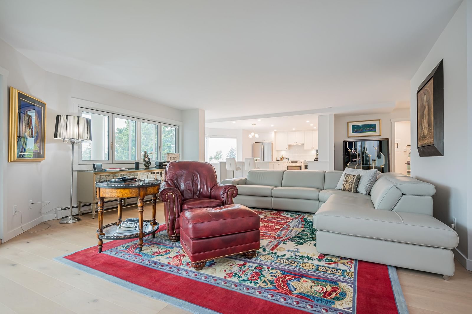 Listing Image 10