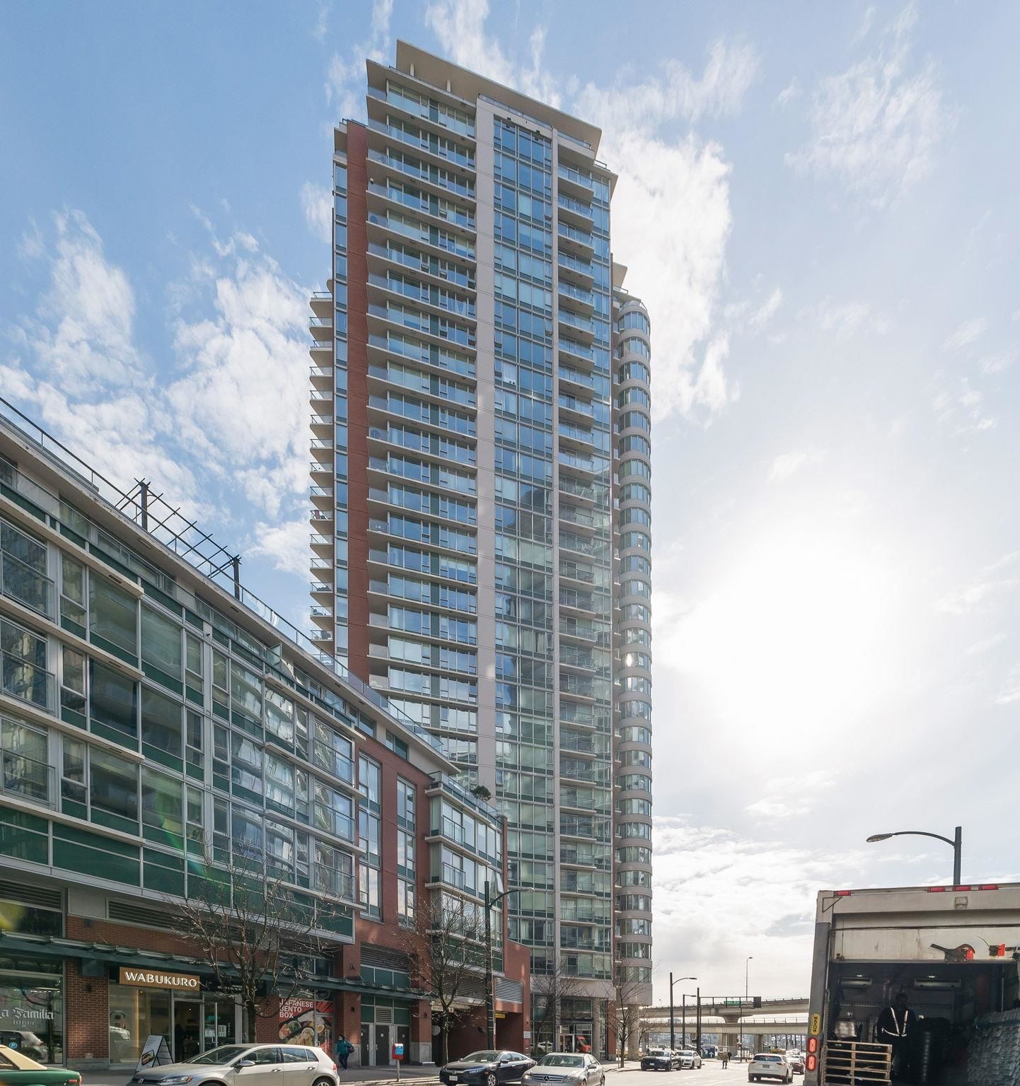 Listing Image 5