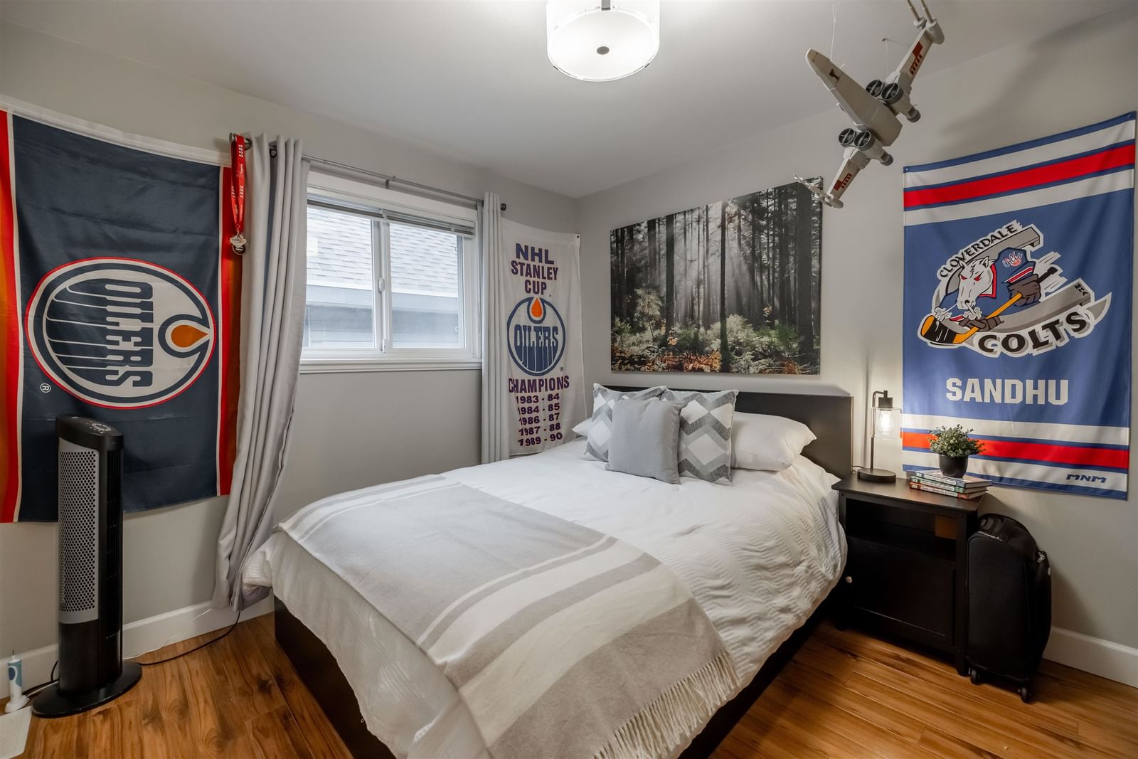 Listing Image 11