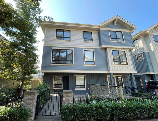 6 - 6028 Maple Road