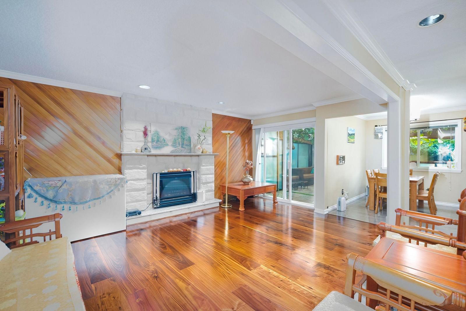 Listing Image 22
