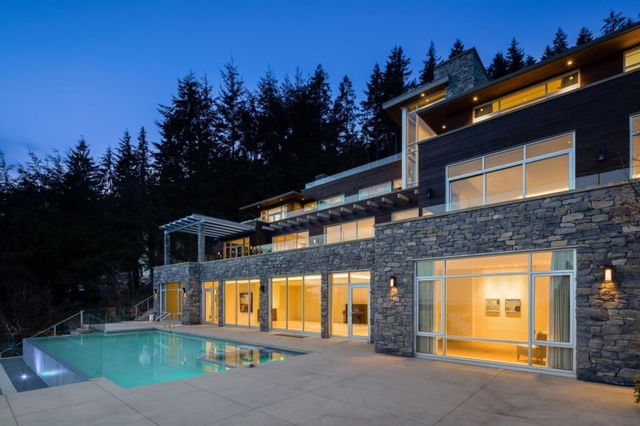 1116 Millstream Road