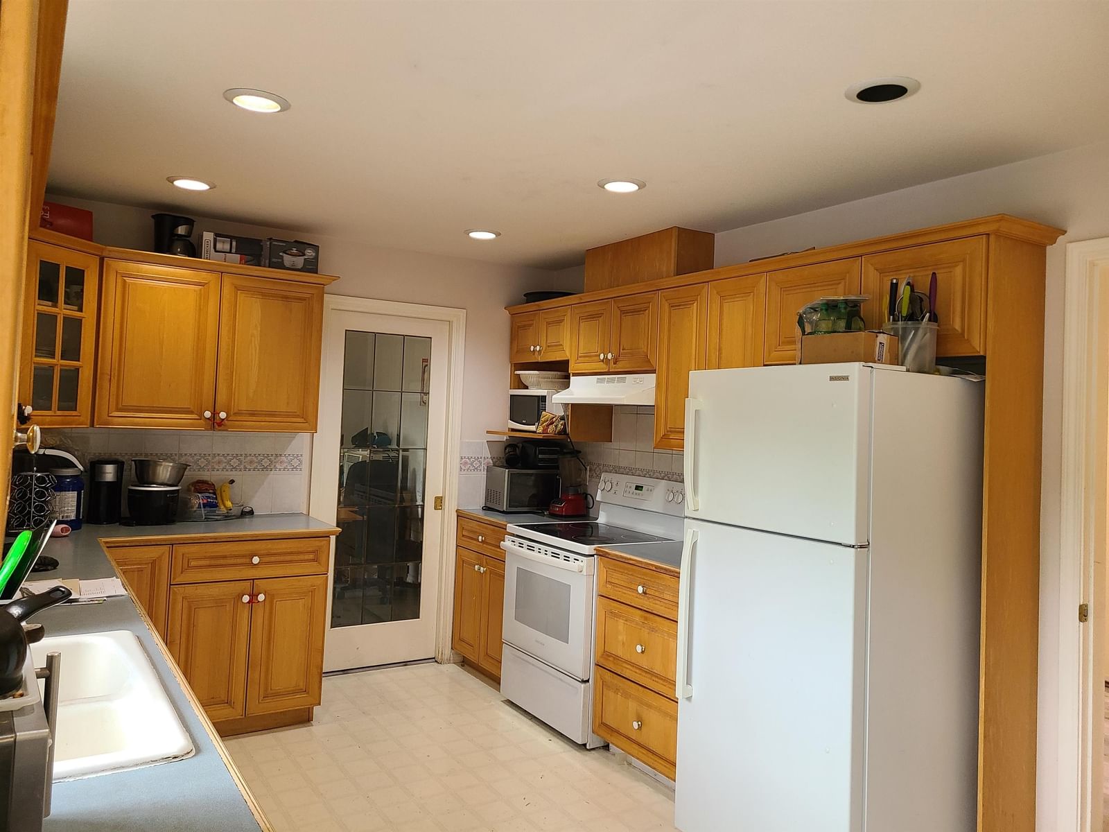 Listing Image 5