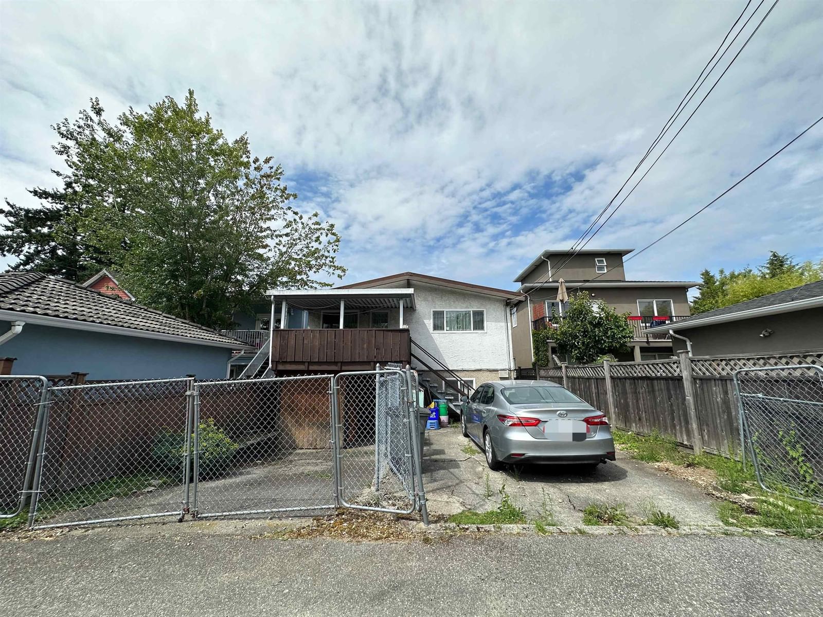 Listing Image 11