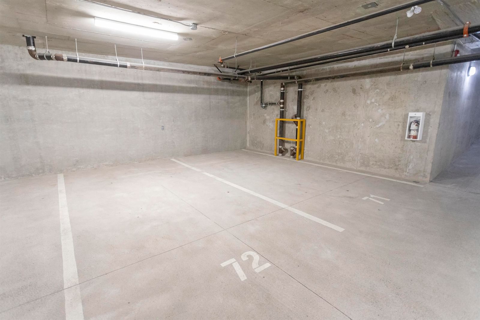 Listing Image 18
