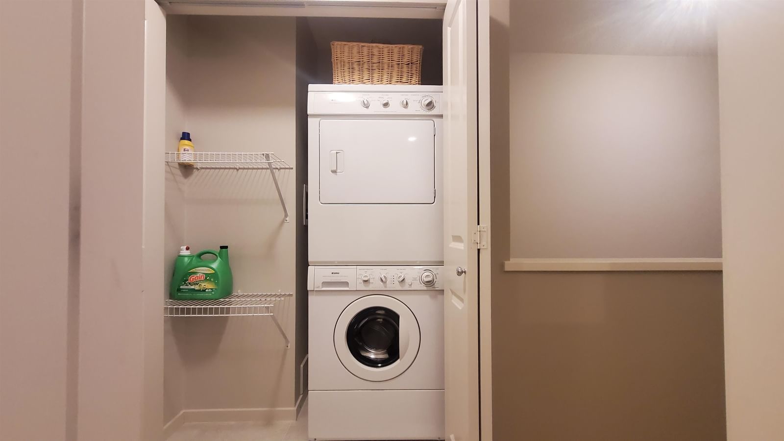 Listing Image 16