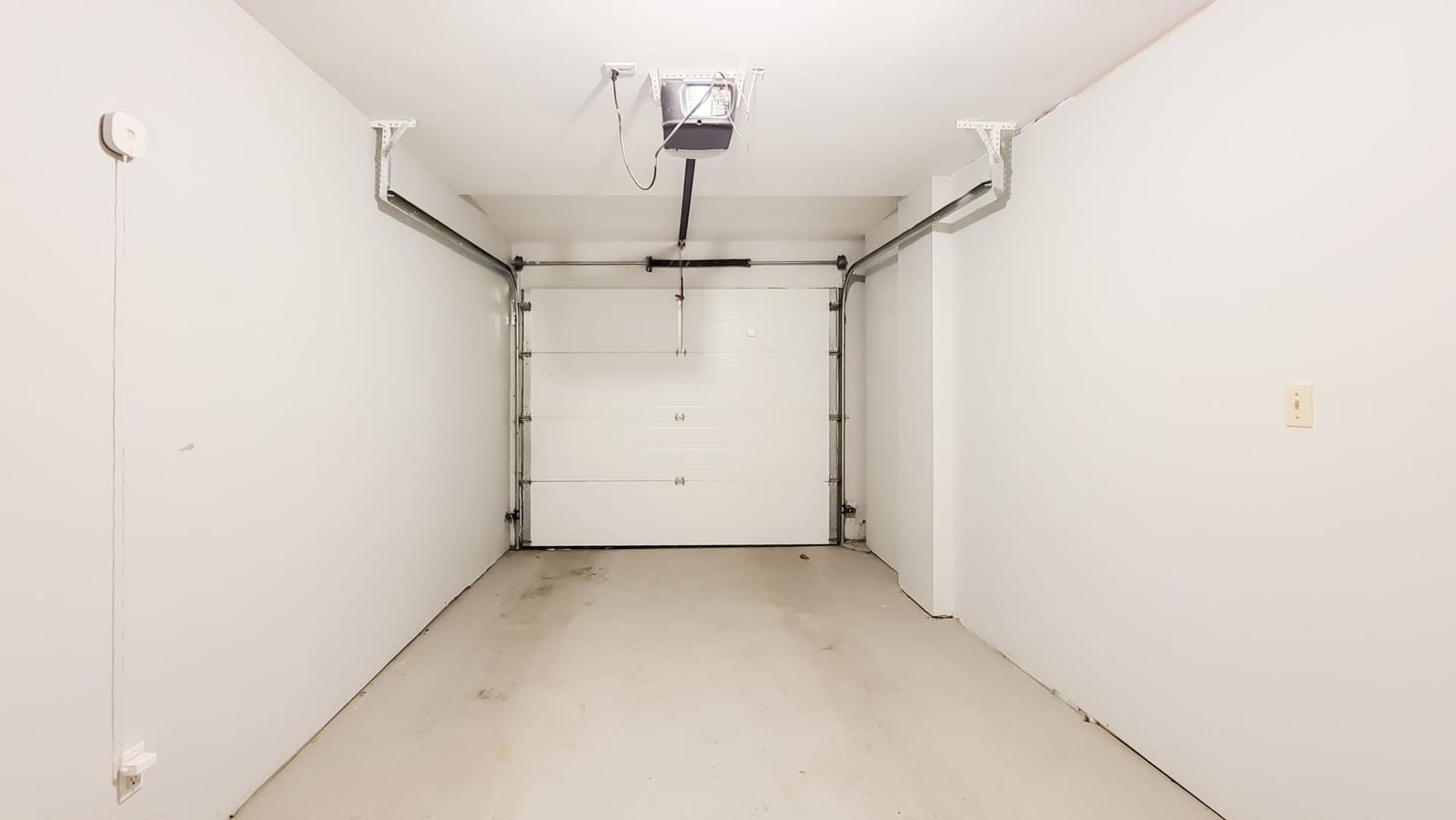 Listing Image 38