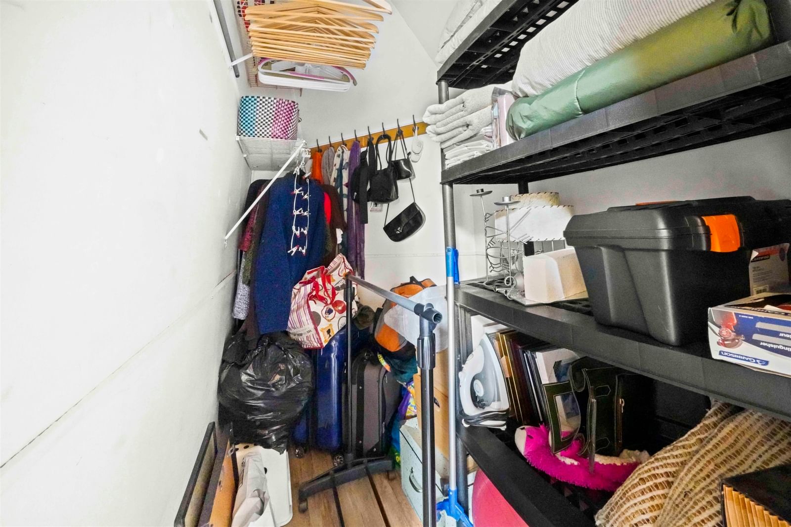 Listing Image 14