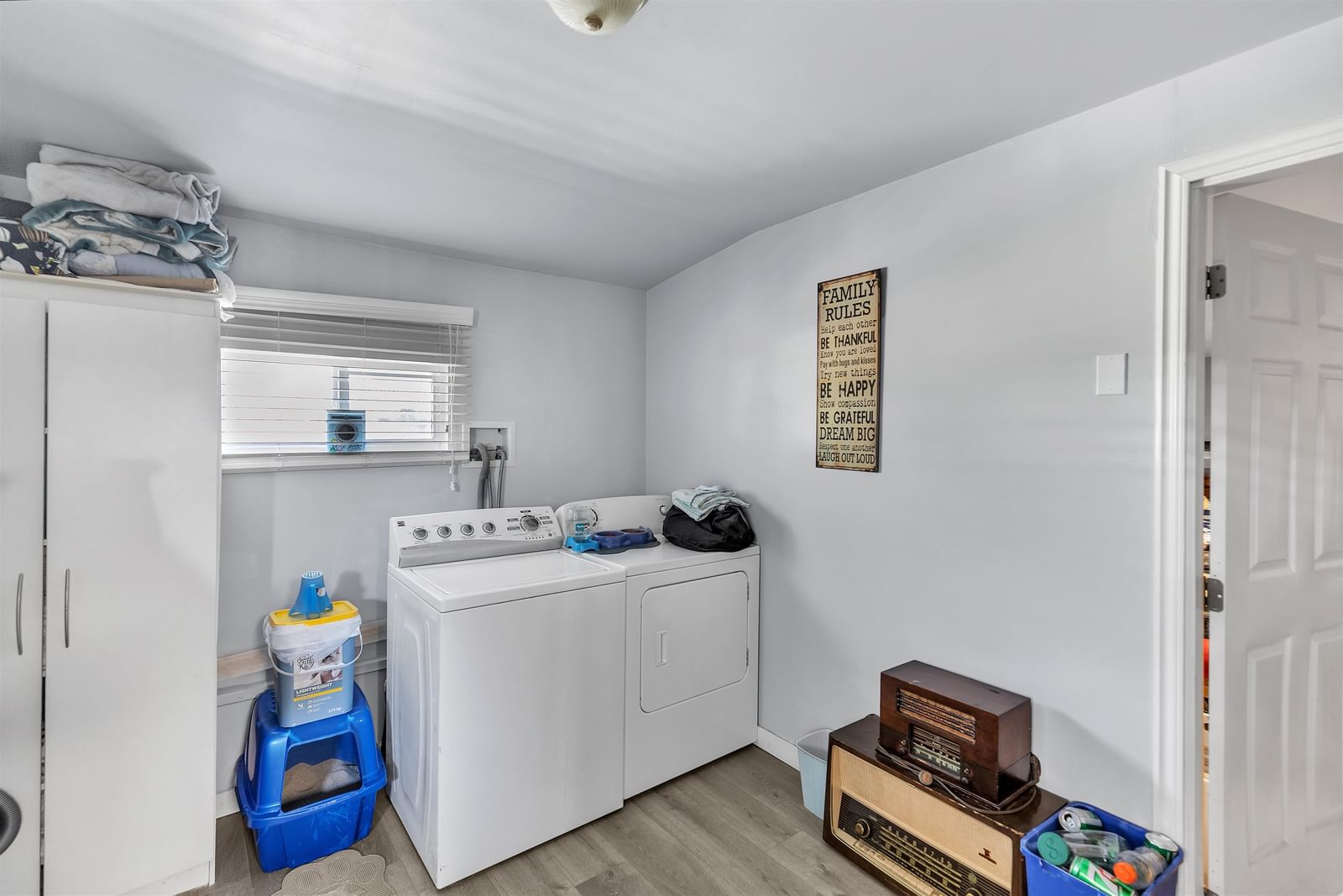 Listing Image 18