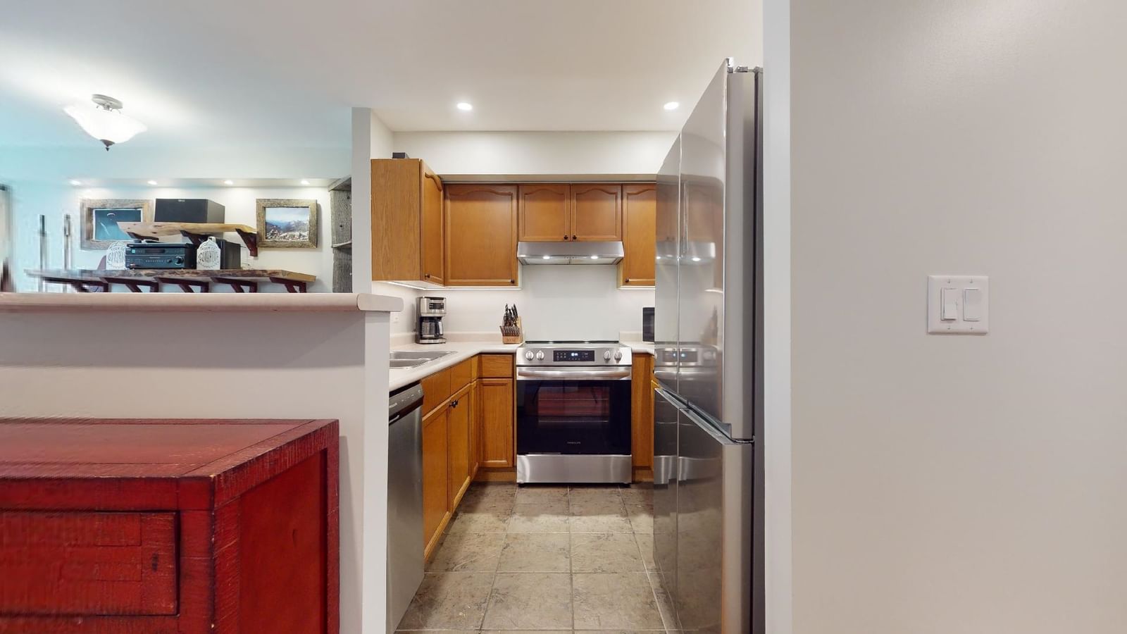 Listing Image 8