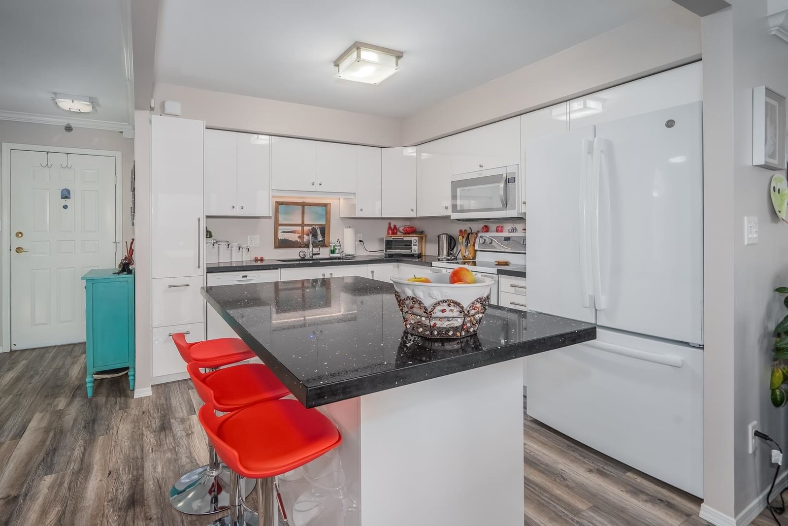 Listing Image 13