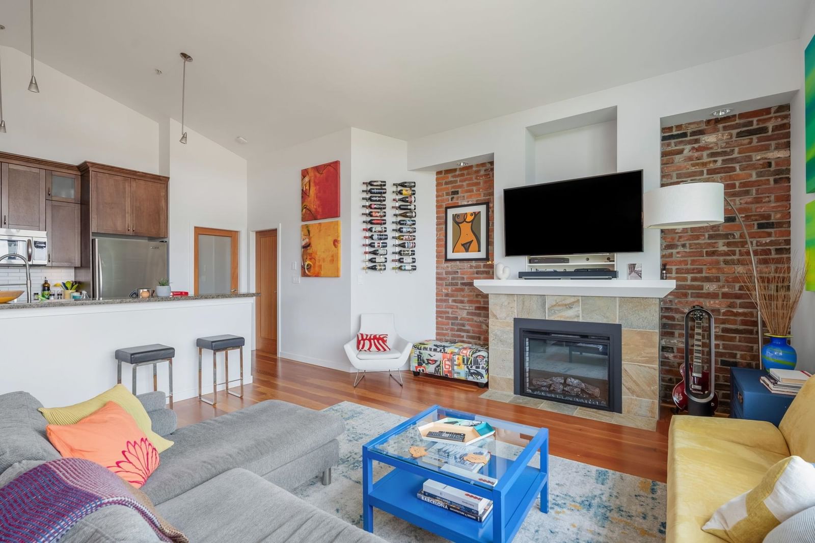Listing Image 5