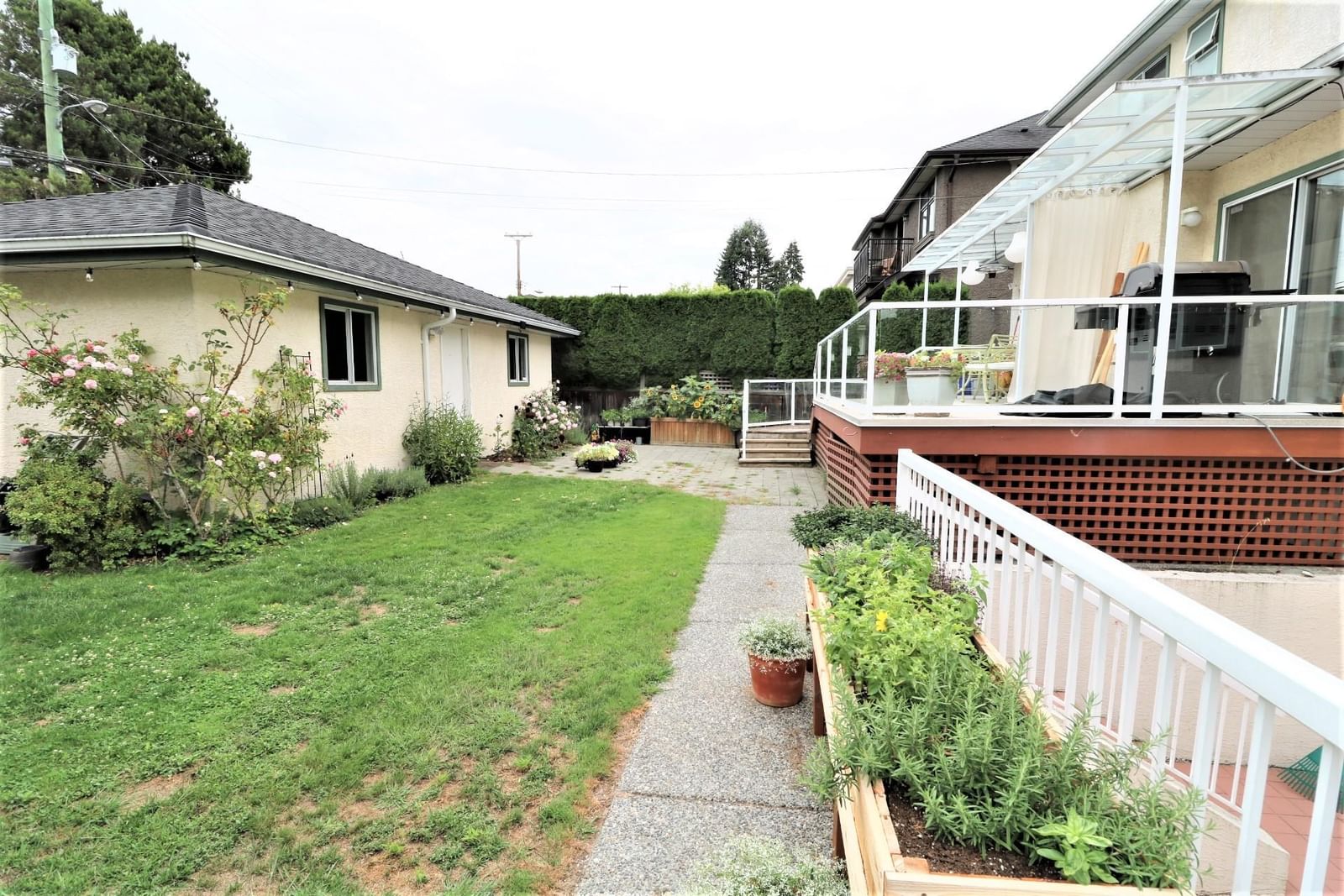 Listing Image 16