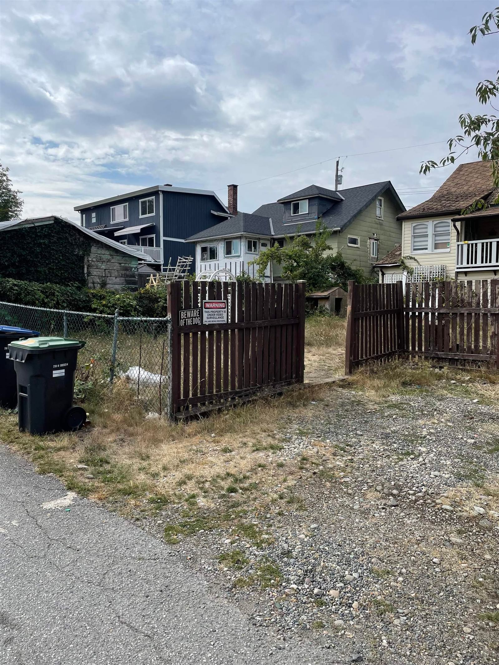 Listing Image 8
