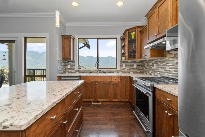 43726 Alameda Drive, Chilliwack, V2R 0J9 | Image 2