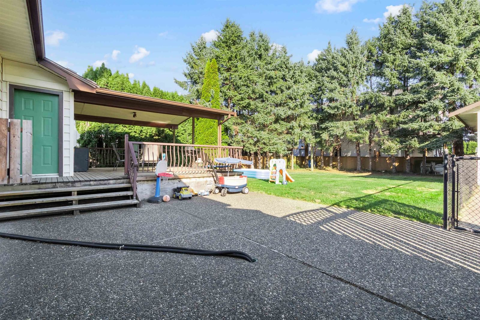 Listing Image 5