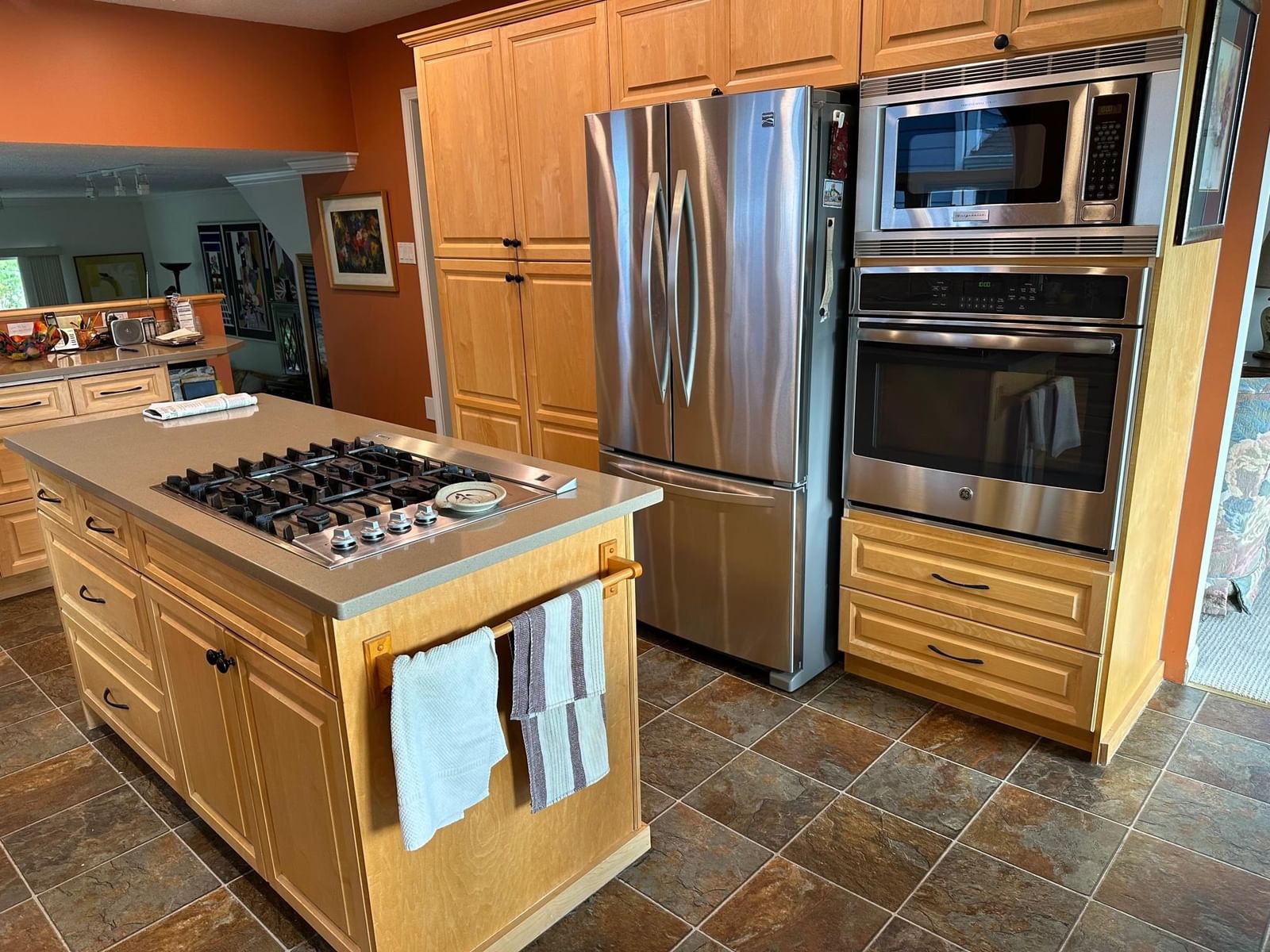 Listing Image 5