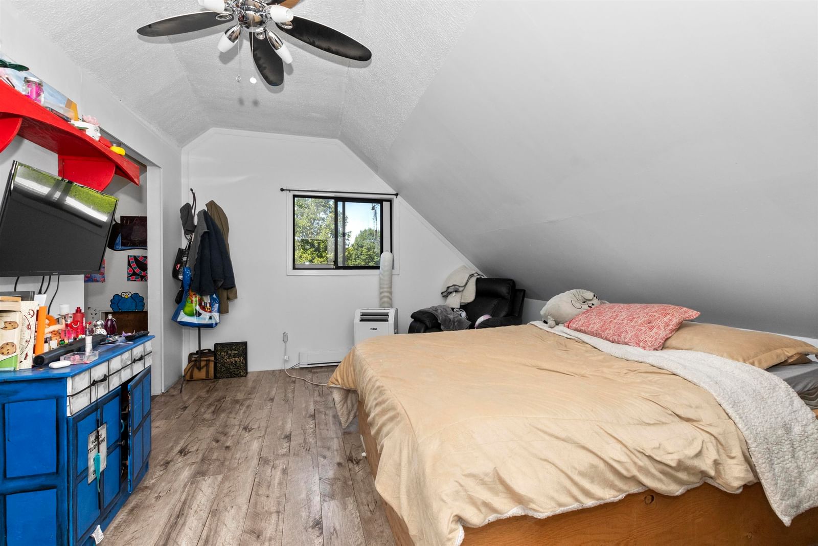 Listing Image 23