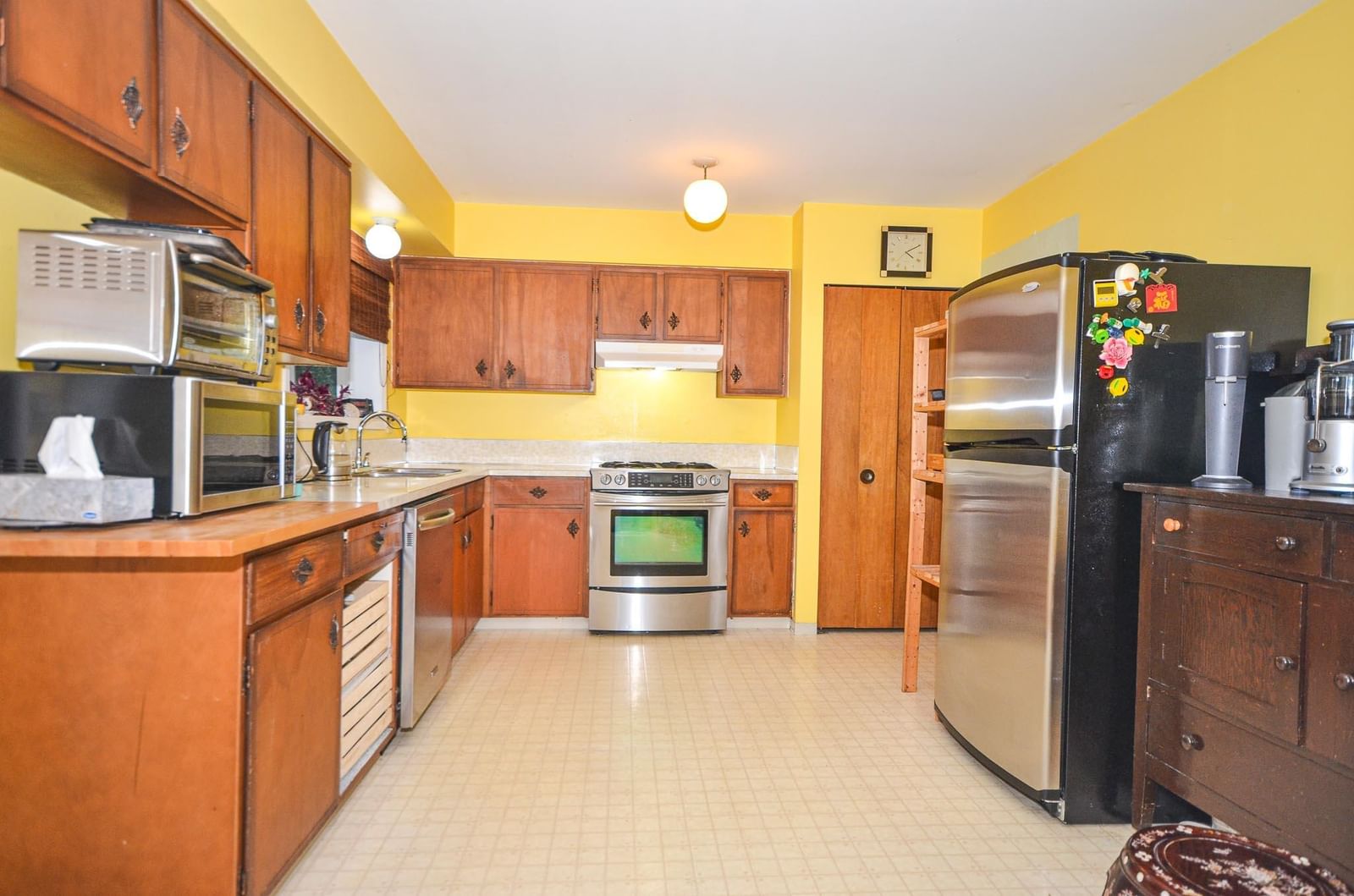 Listing Image 9