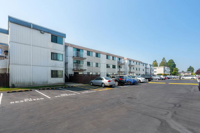 209 - 7260 Lindsay Road