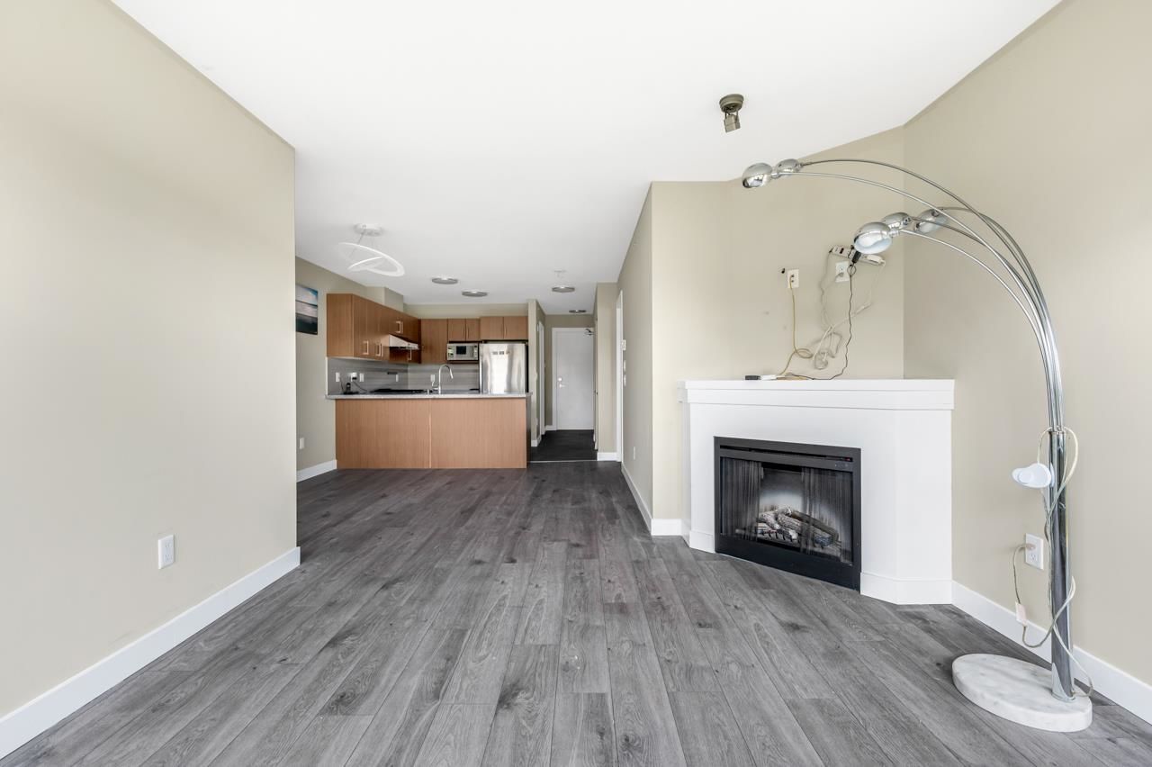 Listing Image 20