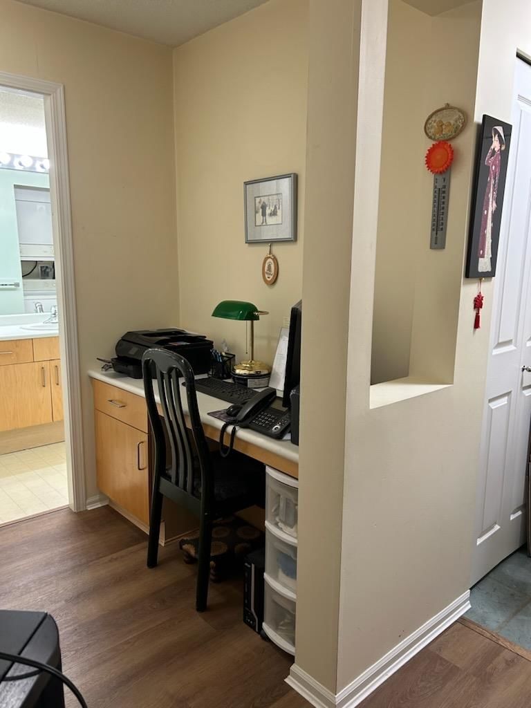 Listing Image 22