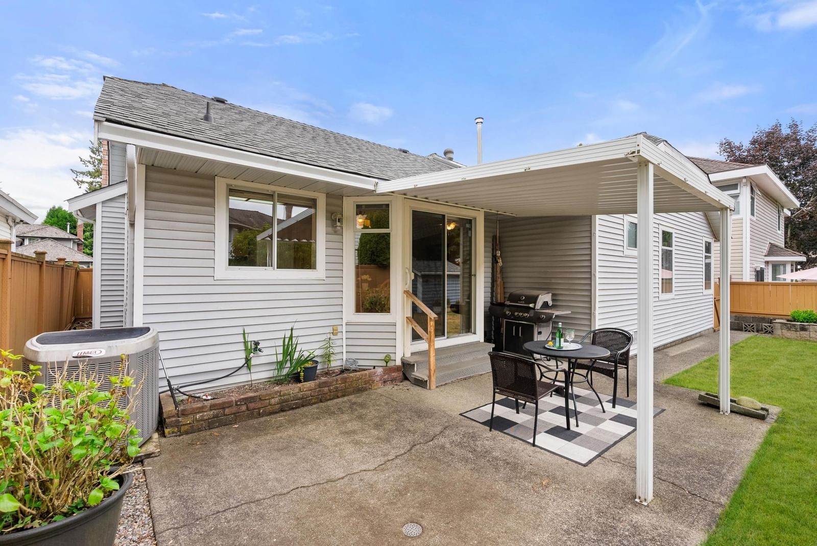 Listing Image 15