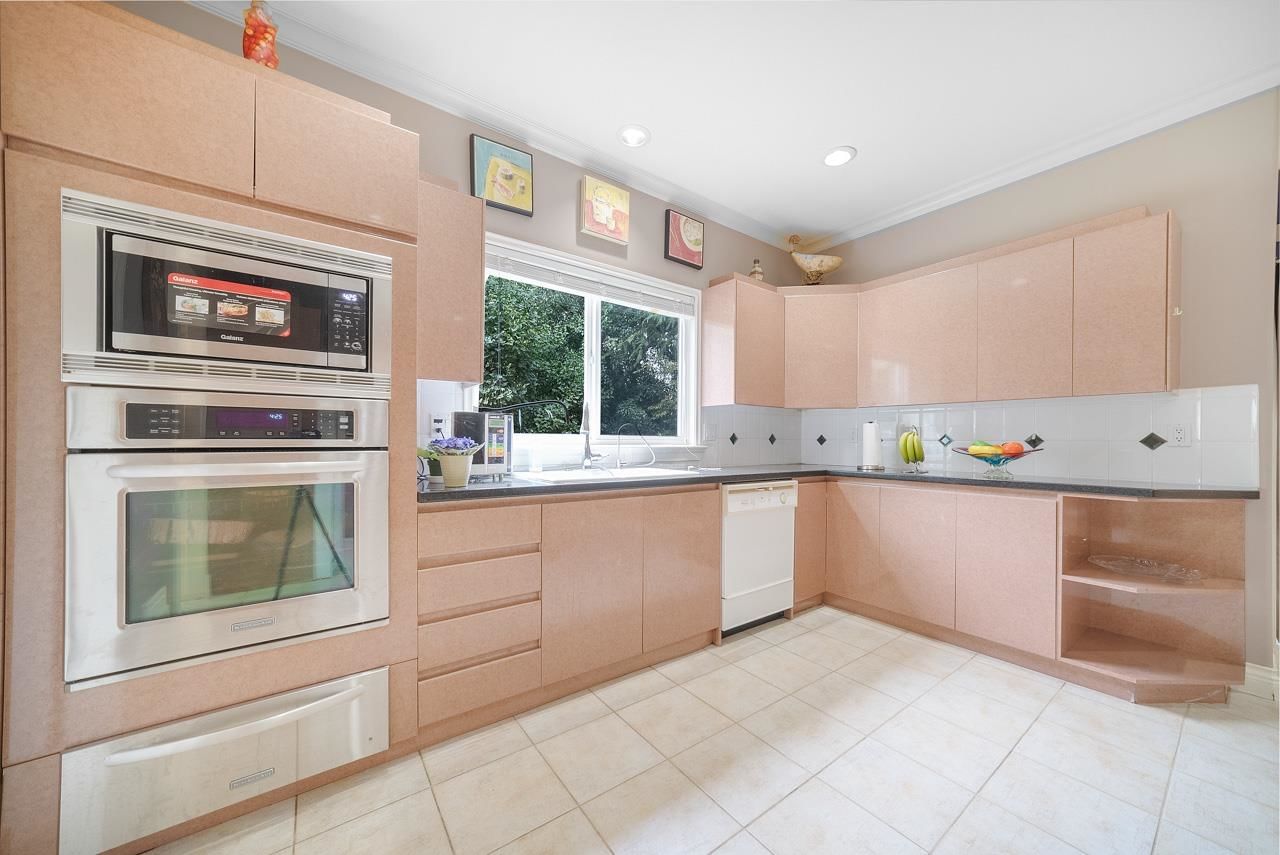 Listing Image 18