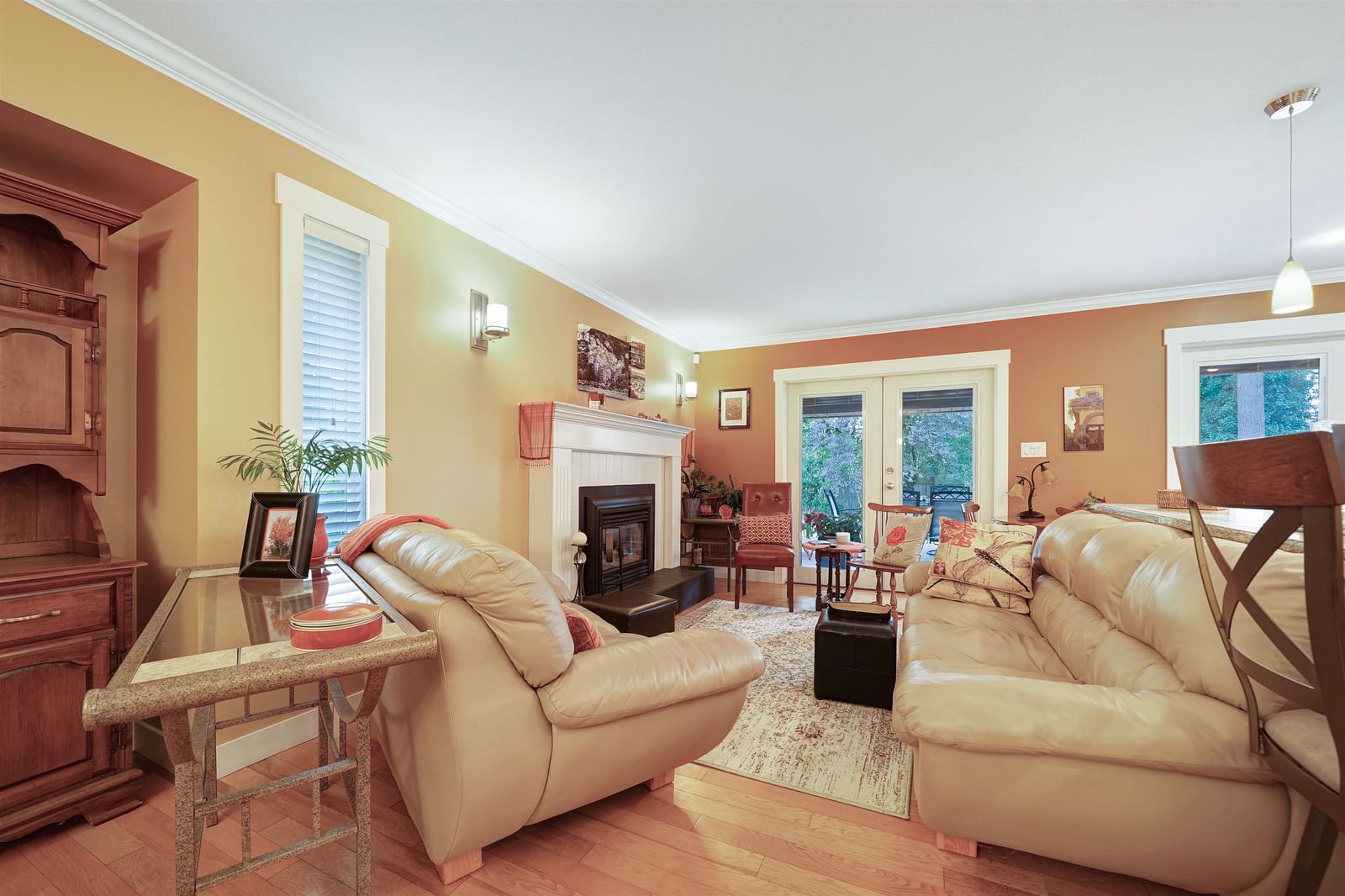 Listing Image 8
