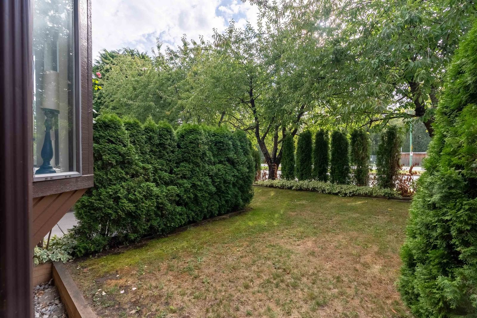 Listing Image 27
