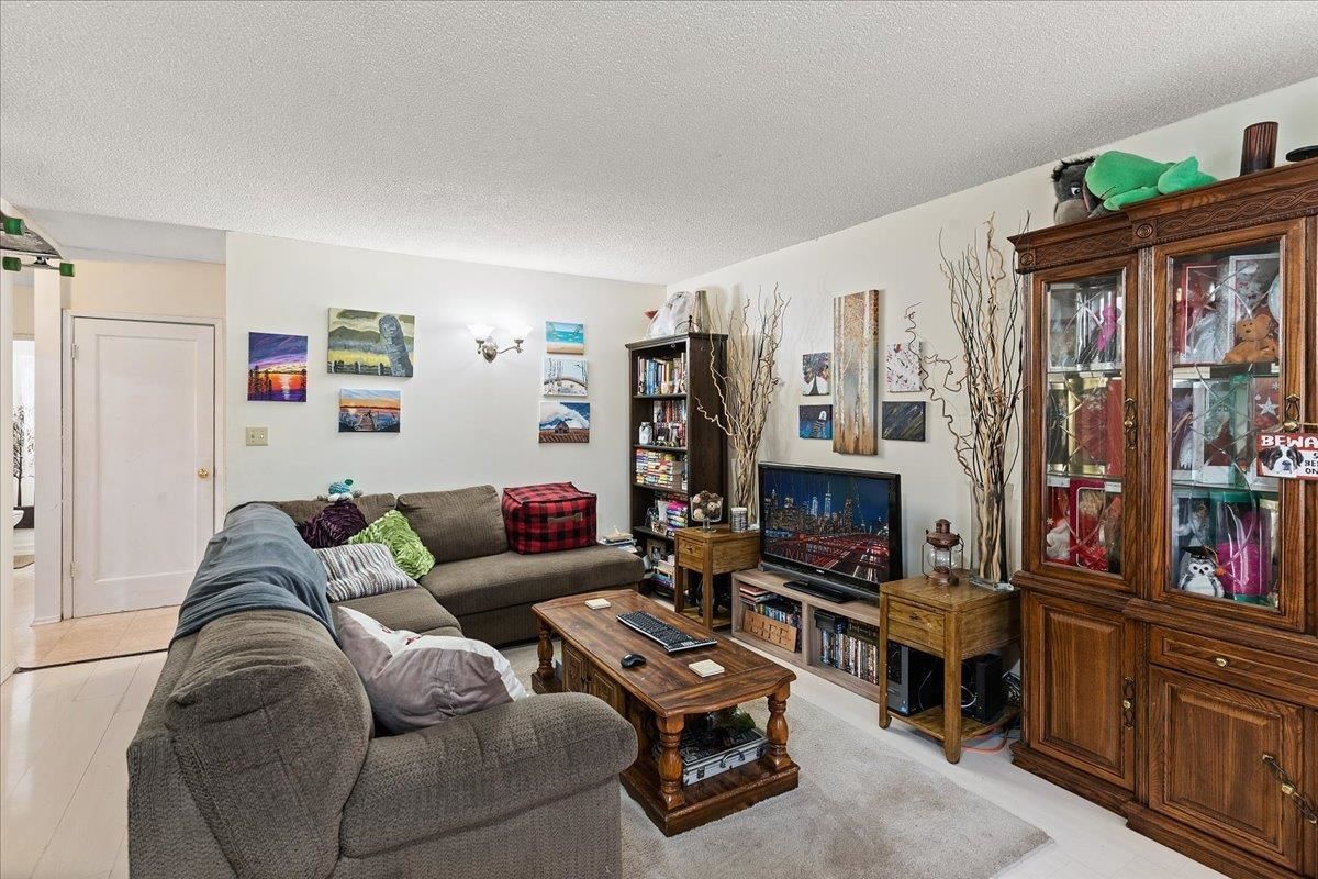 Listing Image 30