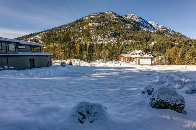 9112 Corduroy Run Court, Whistler, V8E 1M1 | Image 3