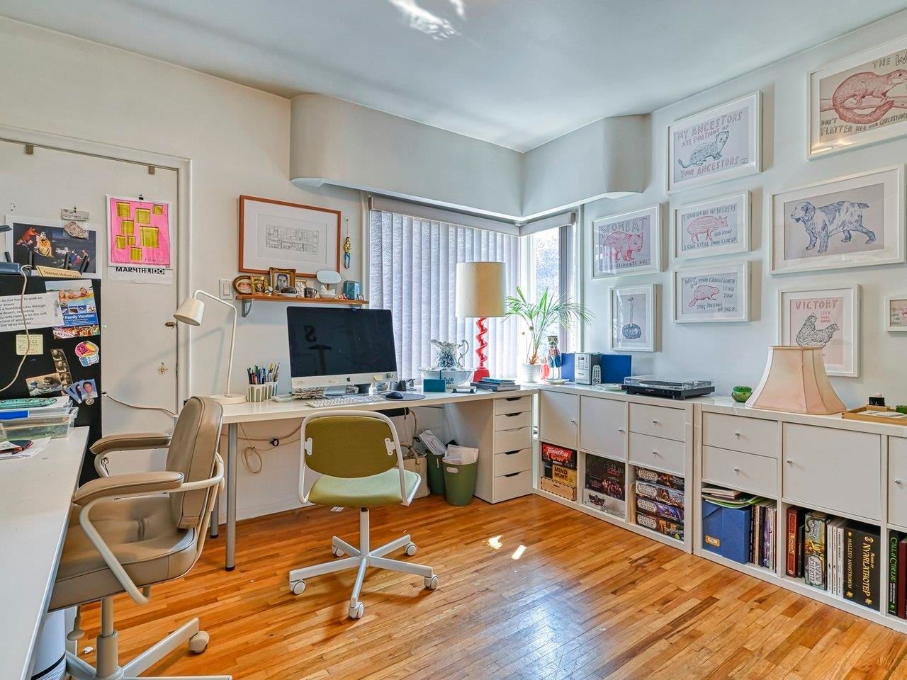 Listing Image 11