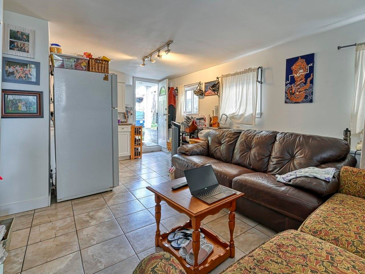 Listing Image 17