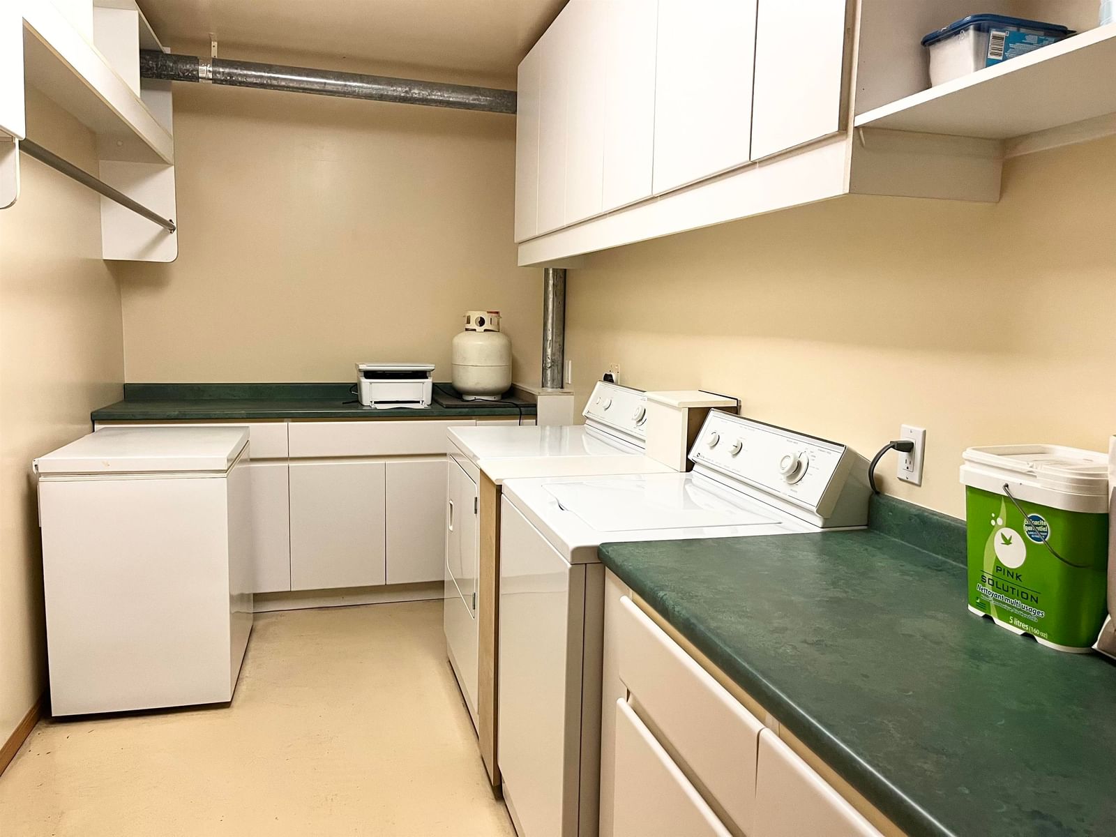 Listing Image 21