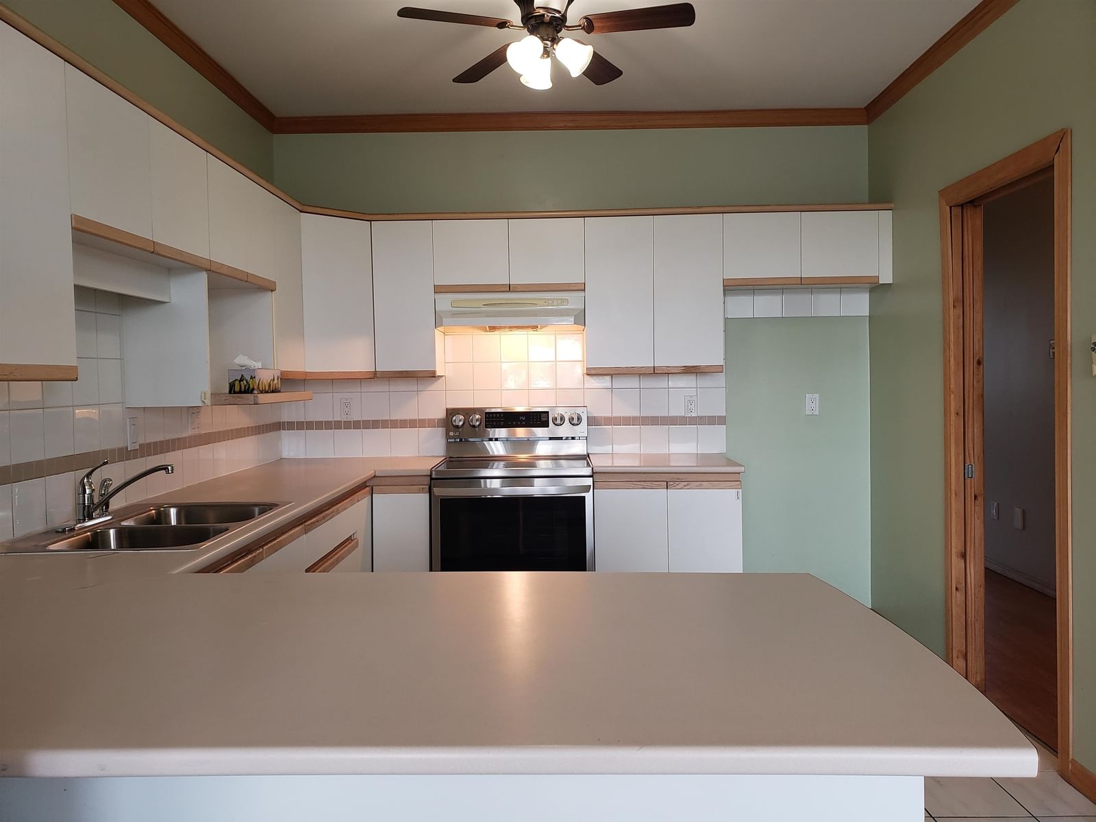 Listing Image 13