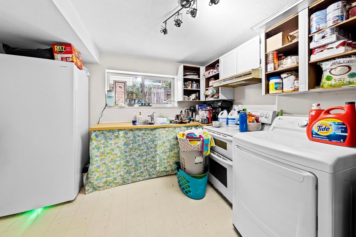 Listing Image 20