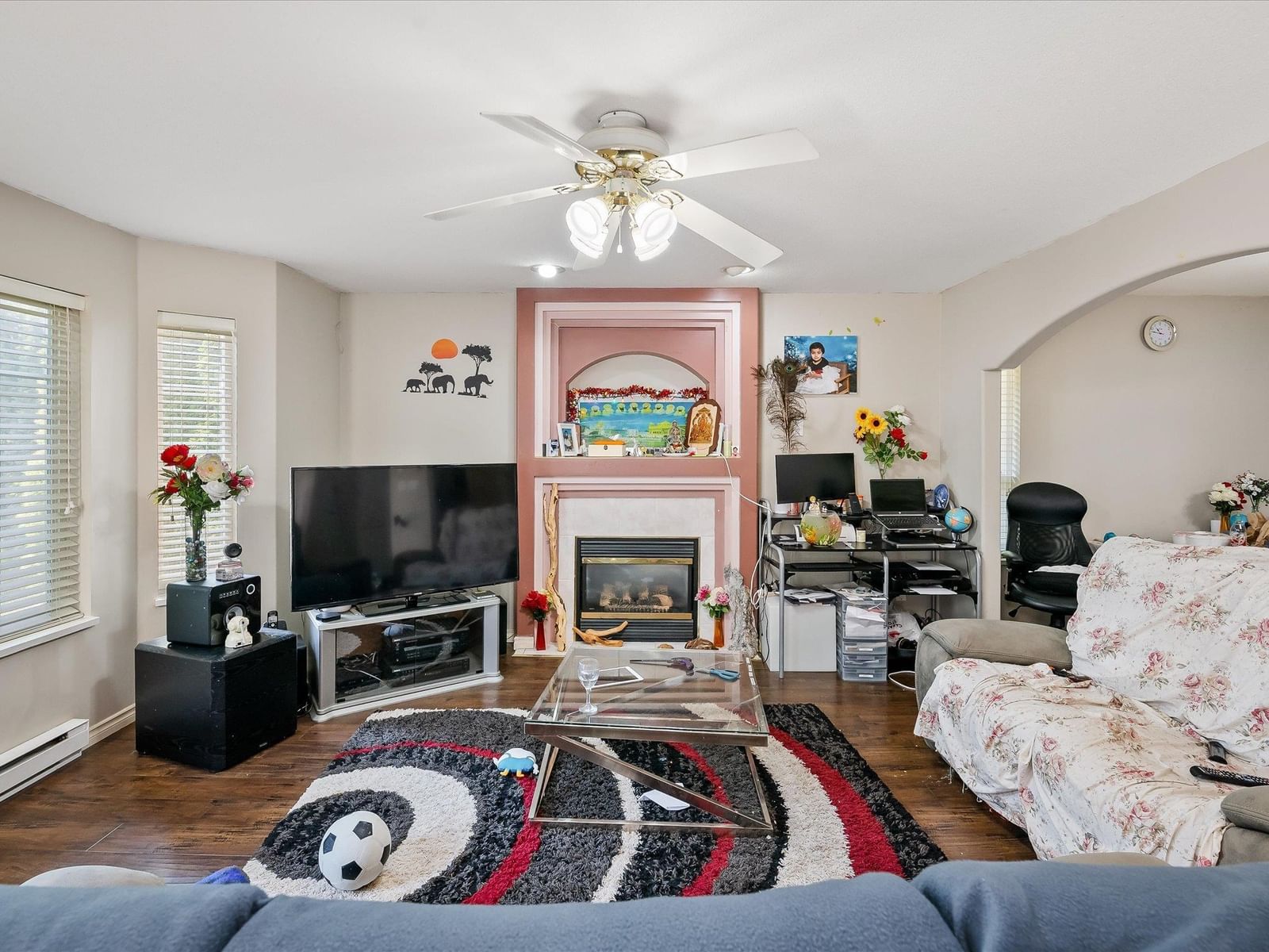 Listing Image 14