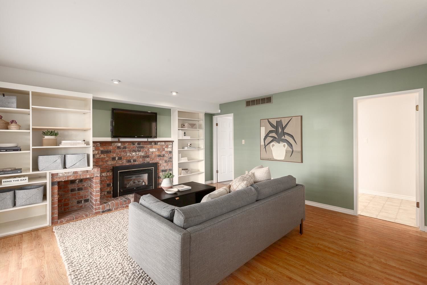 Listing Image 13