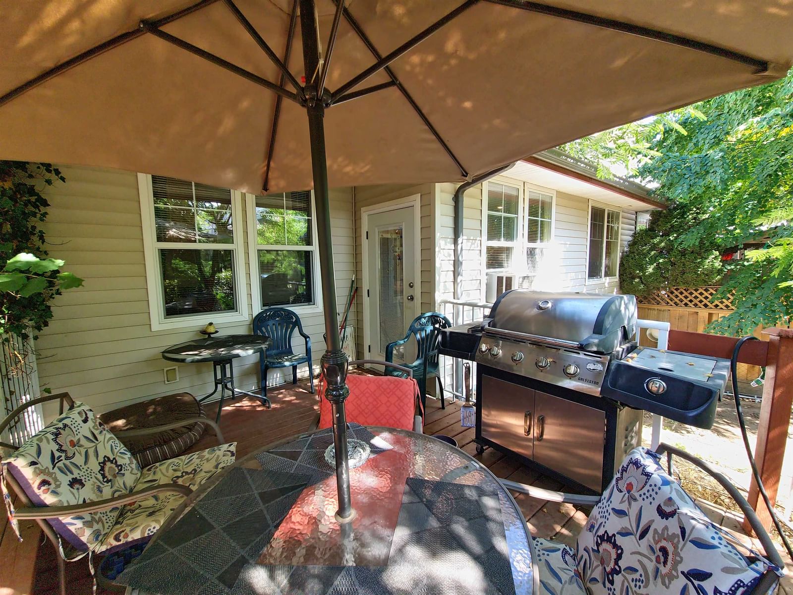 Listing Image 19
