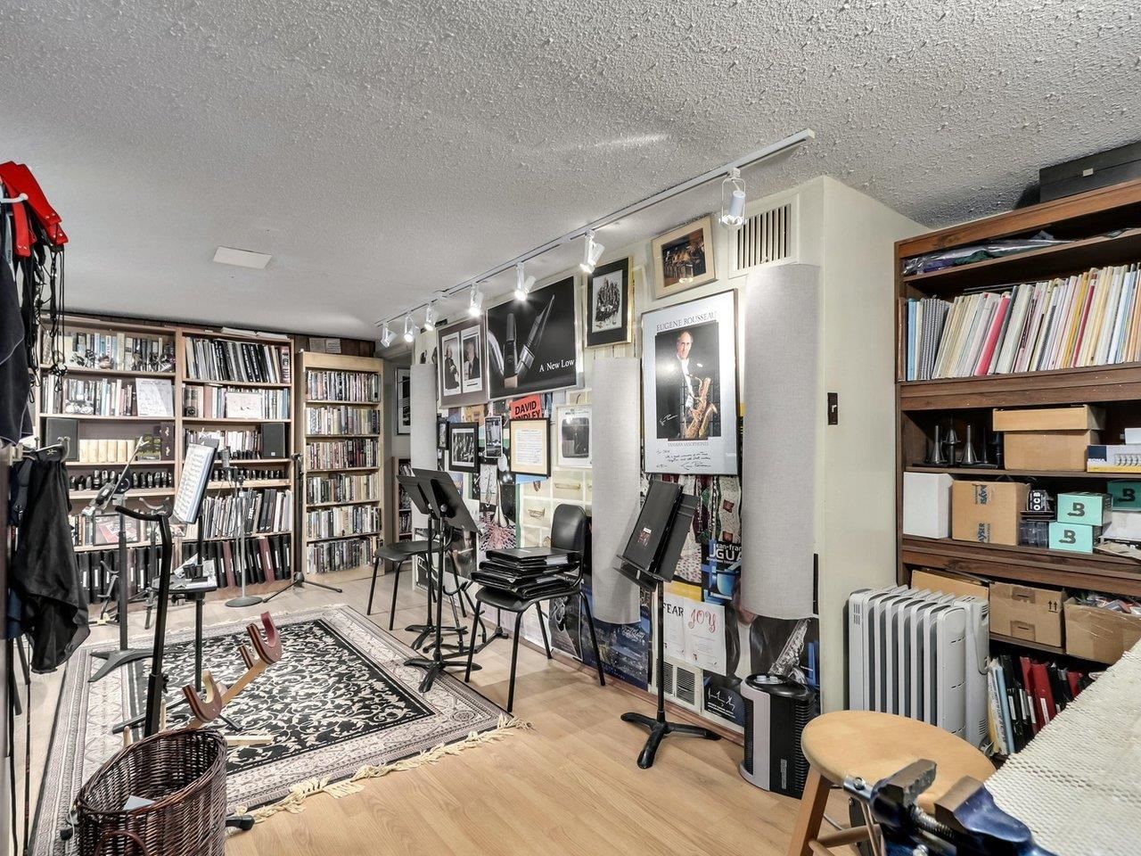Listing Image 21